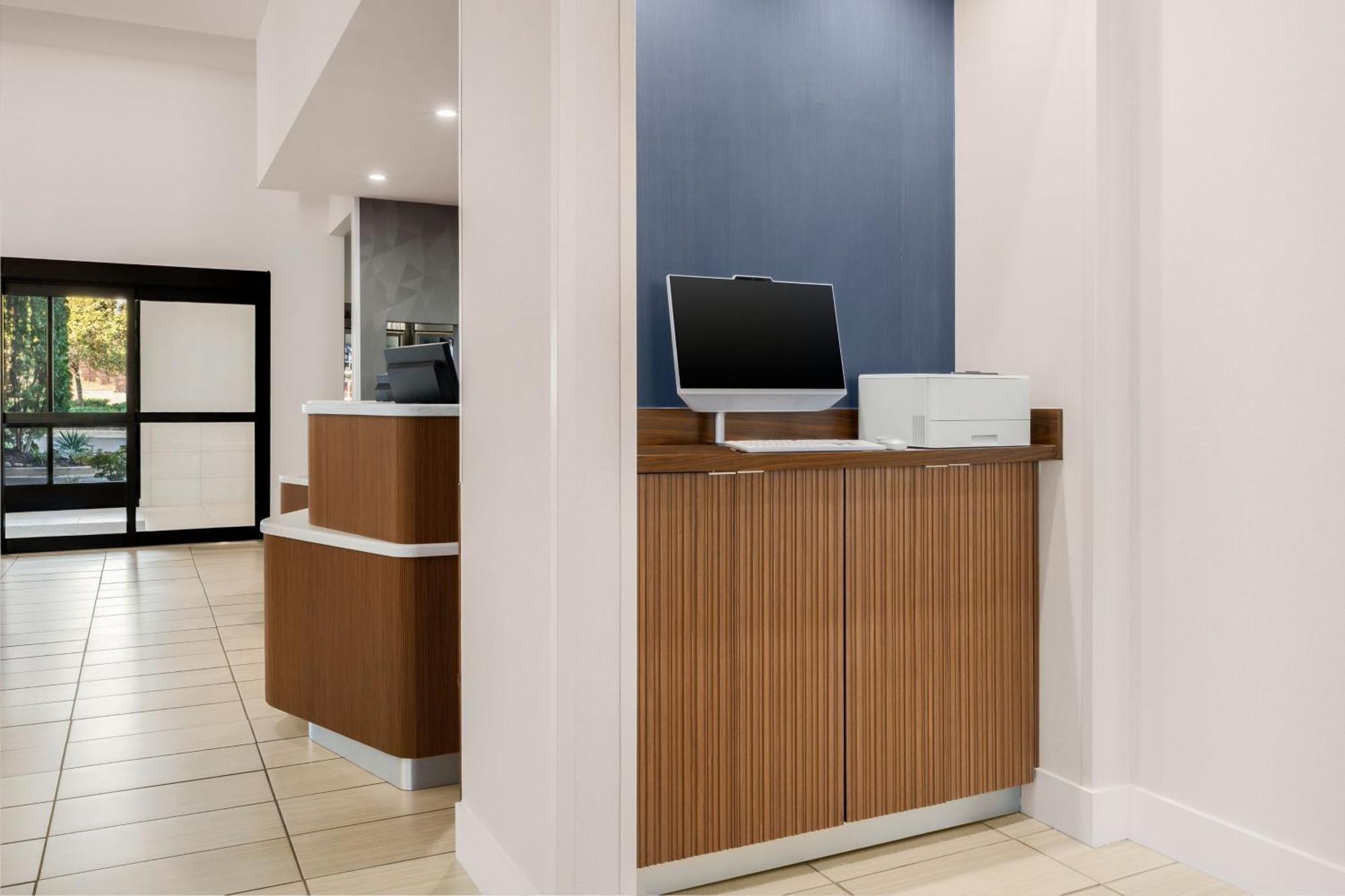 Courtyard By Marriott Columbus Phenix City Exterior foto